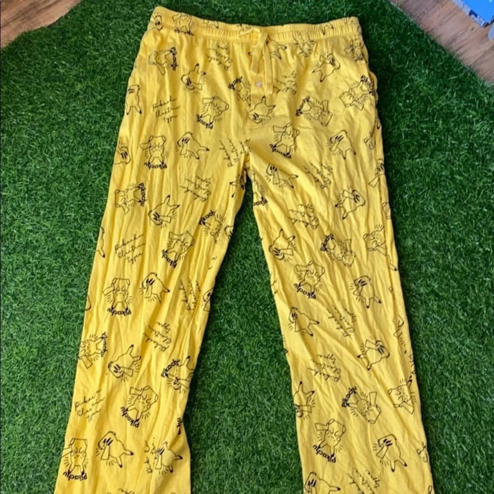 Pikachu logo all over Yellow Pants sleepwear Graphic design designer Size Large - Picture 2 of 4